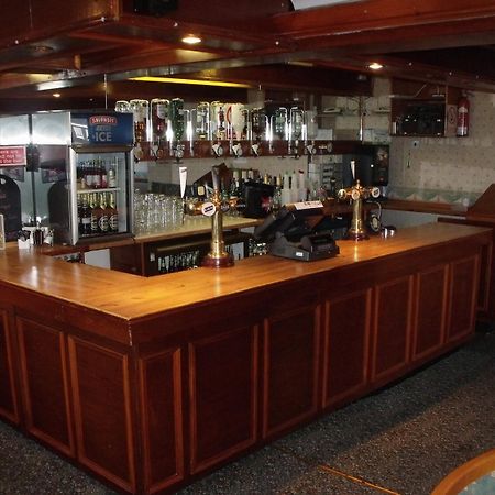 Tafarn Y Rhos Hotel Llangefni Kültér fotó